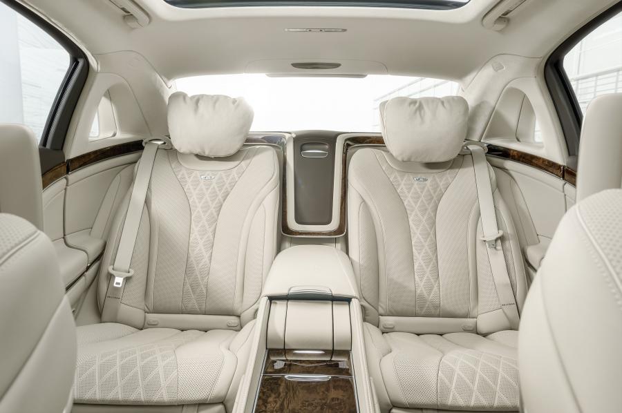 Интерьер Mercedes-Maybach S600 2017 года  (WW) (фото 32 из 34)